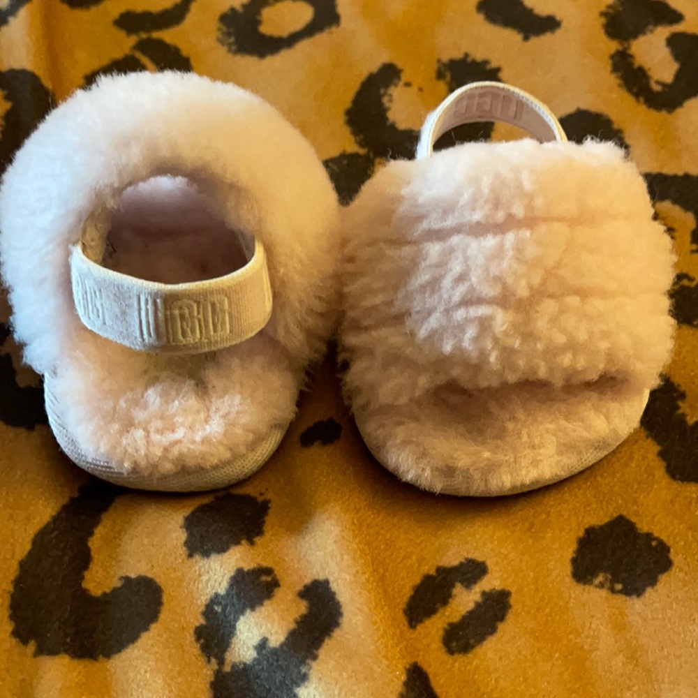 Super cute baby Ugg’s (authentic)